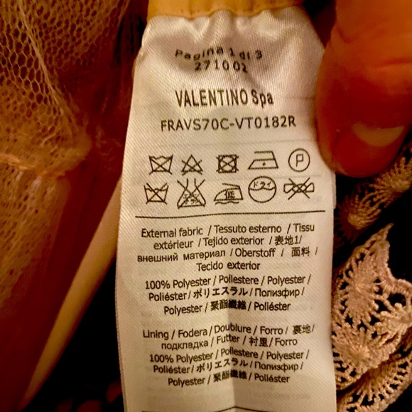 Light pink Red Valentino dress. Perfect condition. Authentic. Very feminine. - Picture 2 of 2